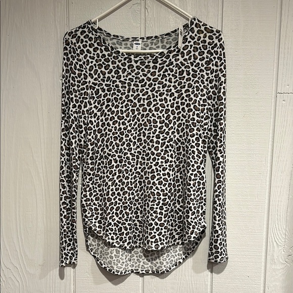 Old Navy Leopard Print Long Sleeve Top - Picture 1 of 6